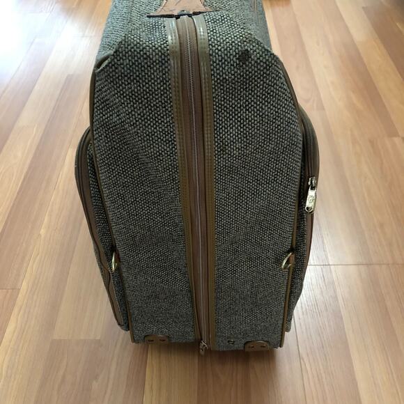 HARTMANN Vtg Tweed Leather Rolling Carry On Luggage Garment Bag Suitcase 24x22 - Picture 9 of 16